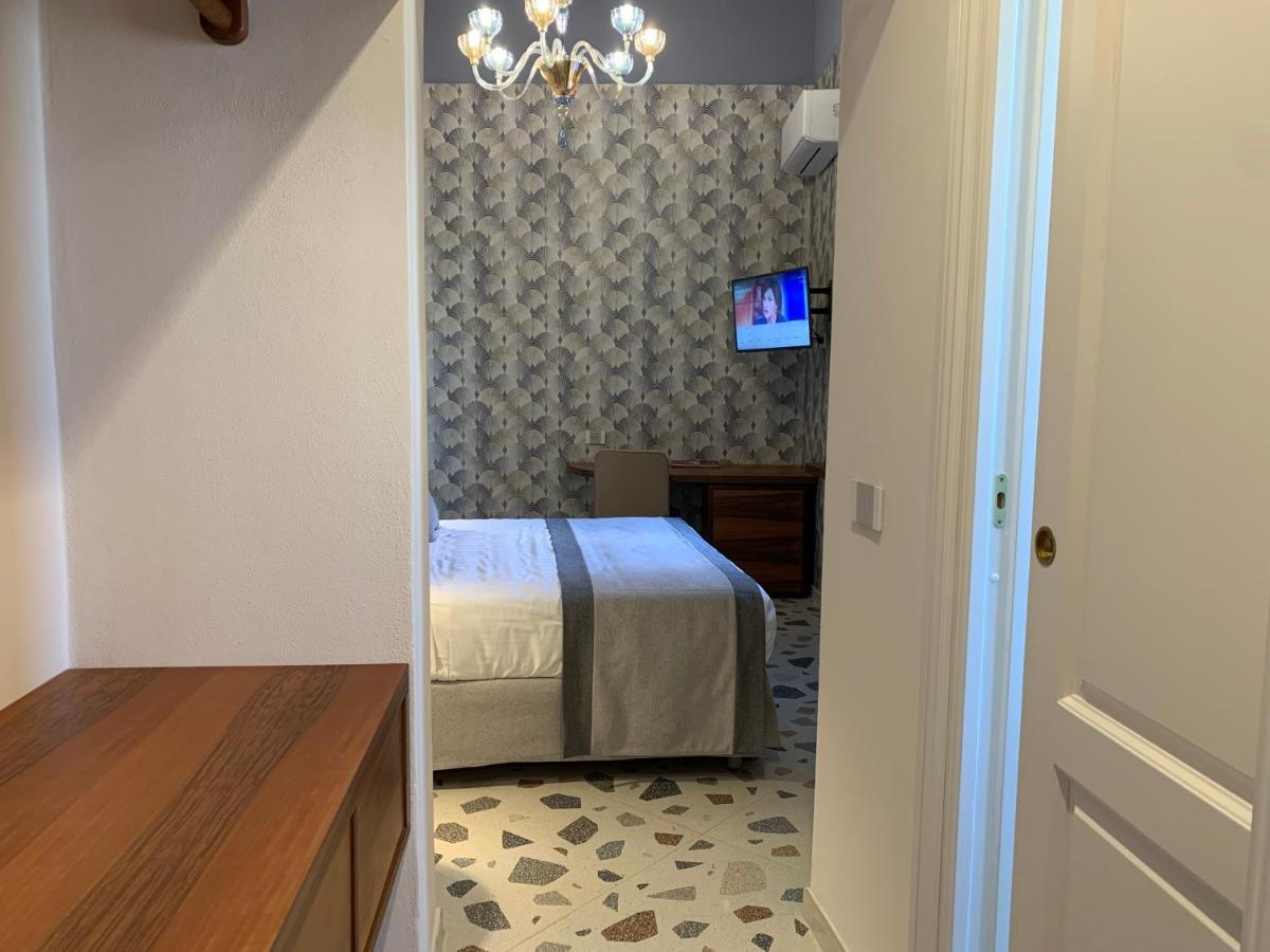 Bed and Breakfast Dimora Del Leone Gaeta Exterior foto