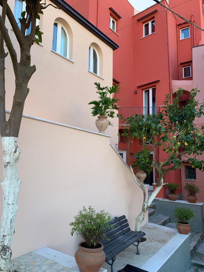 Bed and Breakfast Dimora Del Leone Gaeta Exterior foto