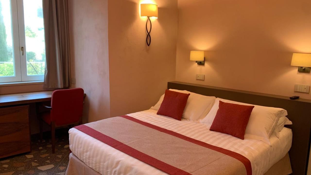 Bed and Breakfast Dimora Del Leone Gaeta Exterior foto