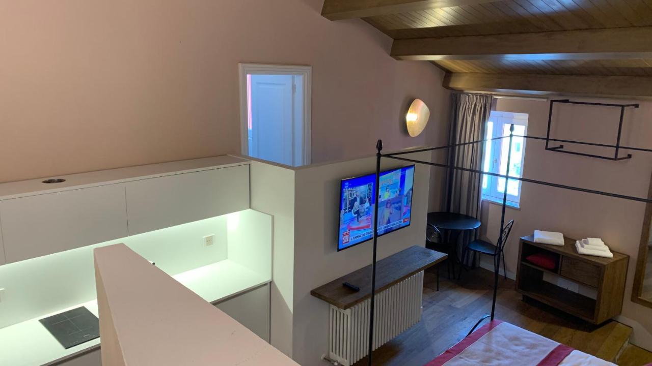 Bed and Breakfast Dimora Del Leone Gaeta Exterior foto