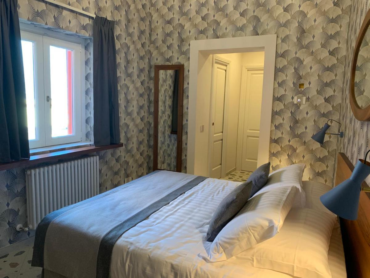 Bed and Breakfast Dimora Del Leone Gaeta Exterior foto