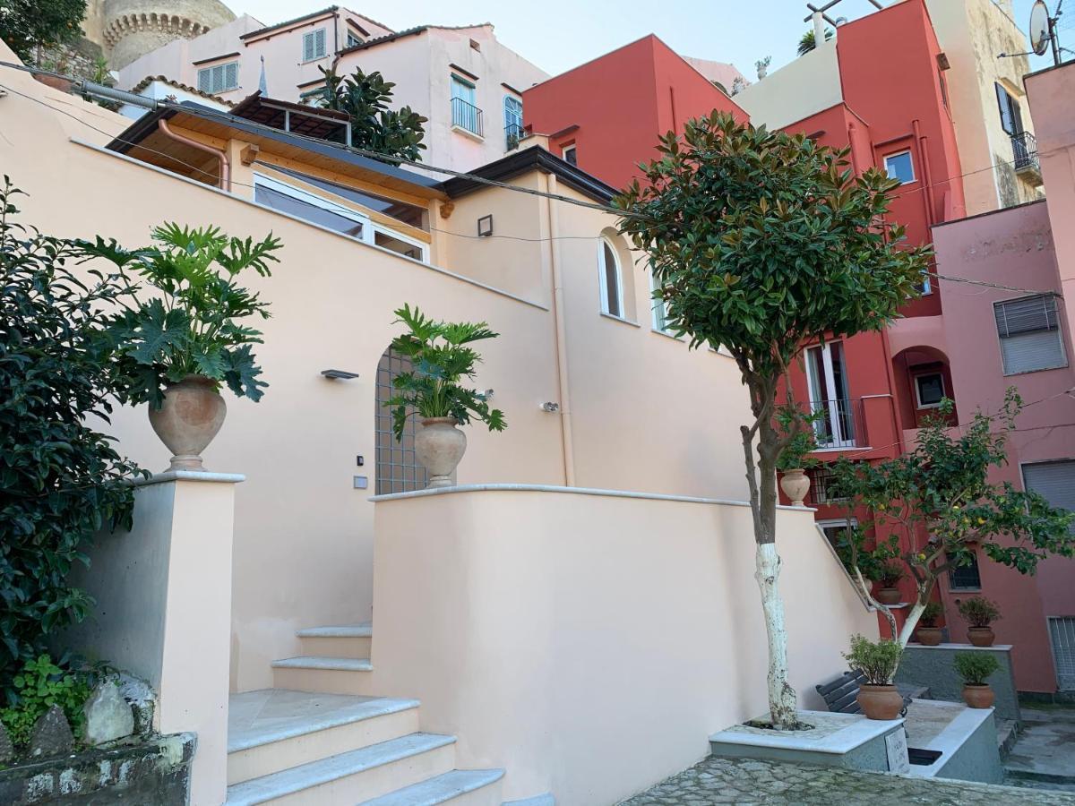 Bed and Breakfast Dimora Del Leone Gaeta Exterior foto