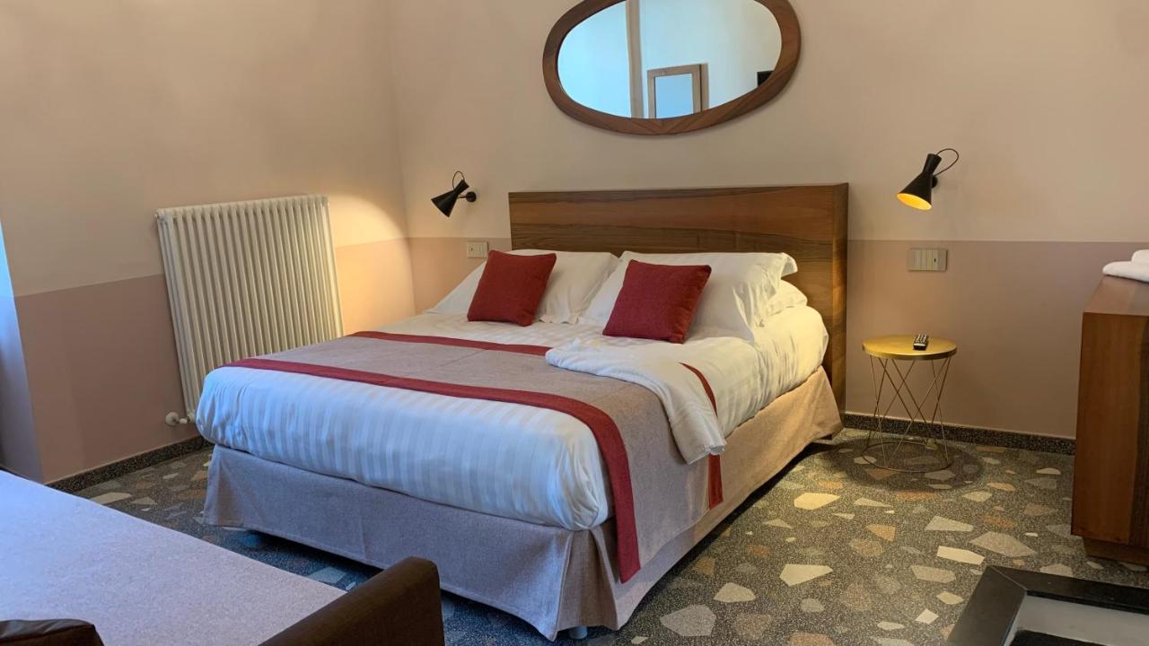 Bed and Breakfast Dimora Del Leone Gaeta Exterior foto