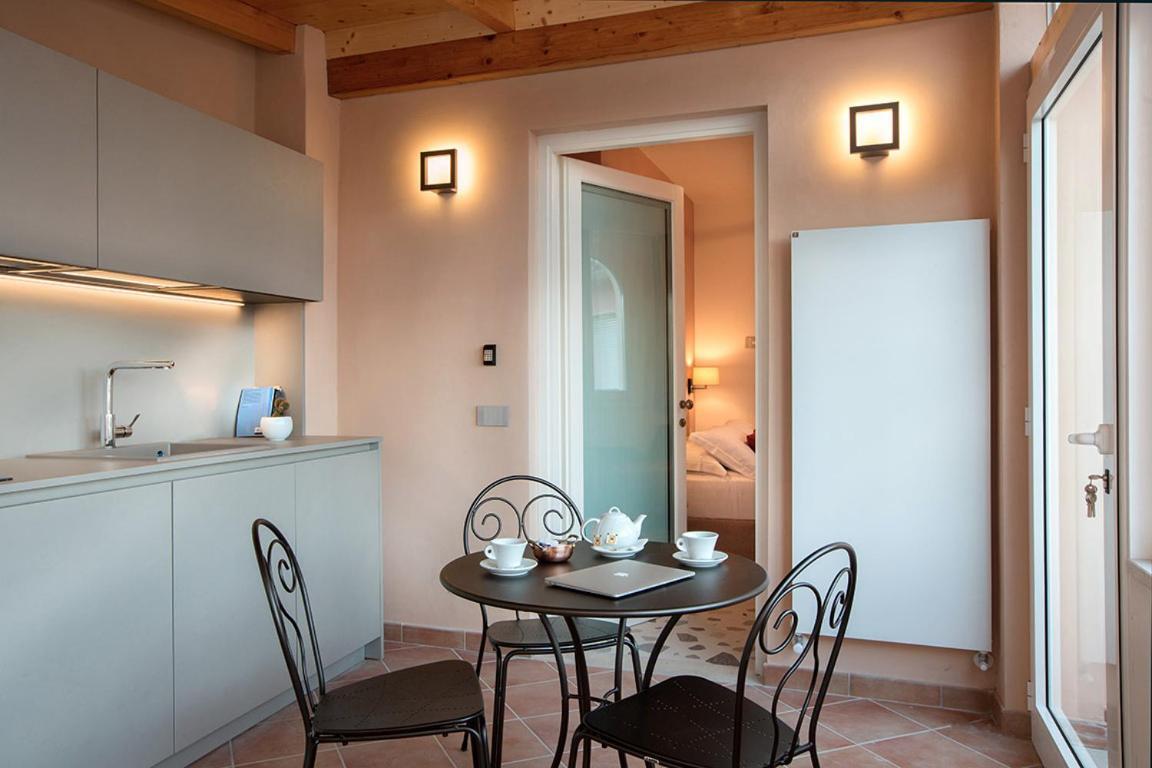 Bed and Breakfast Dimora Del Leone Gaeta Exterior foto